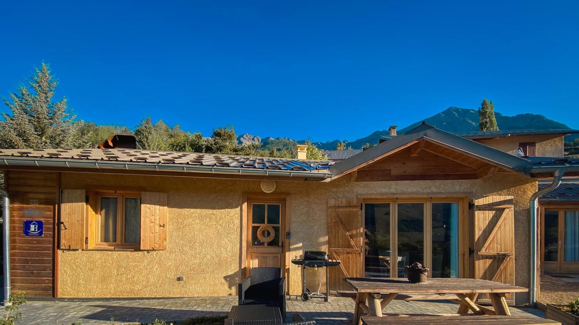 L'Intermède&En toute amitié - Les Gites de l'Argile Faucon-de-Barcelonnette Exterior foto